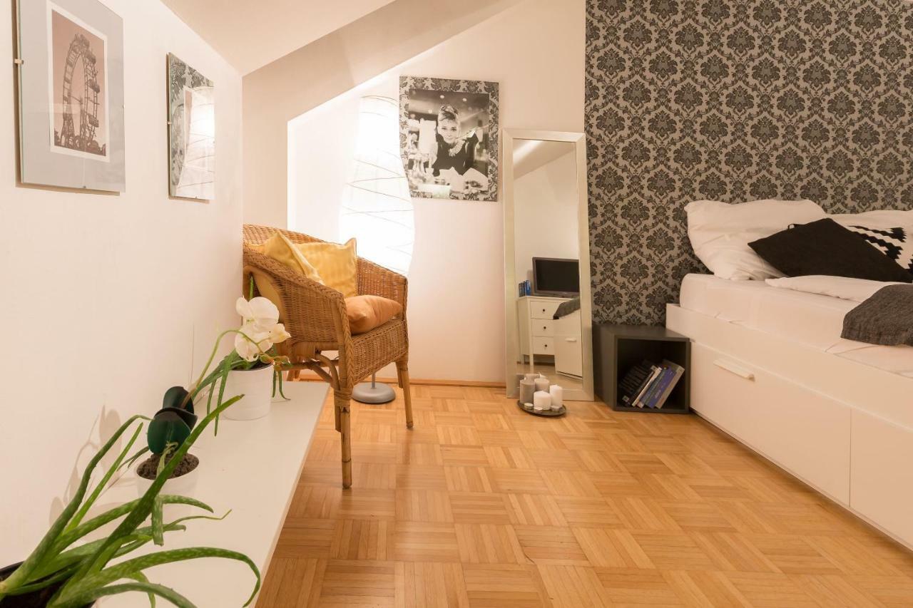 Studio Vienna Central Station Экстерьер фото